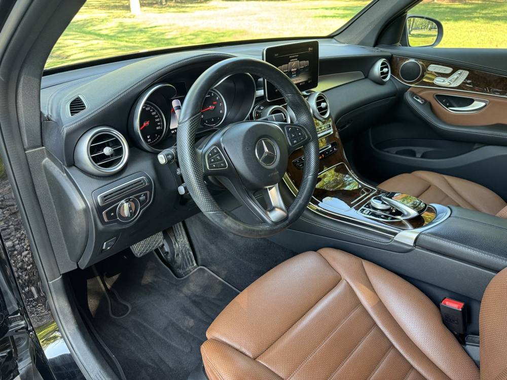 2018 Mercedes-Benz GLC — photo 14 of 45