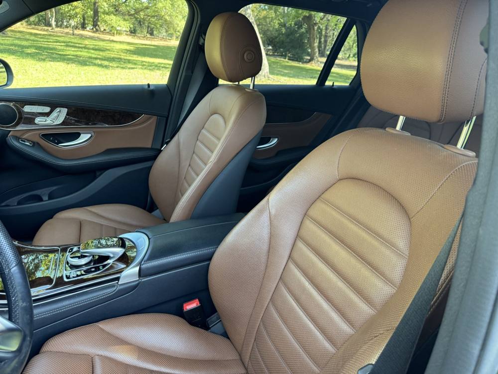 2018 Mercedes-Benz GLC — photo 16 of 45