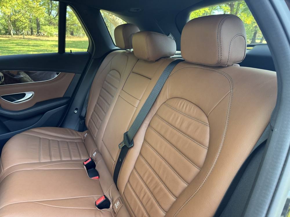 2018 Mercedes-Benz GLC — photo 19 of 45