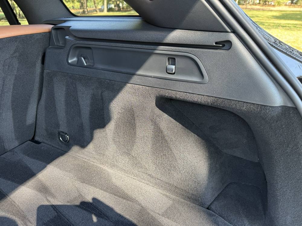 2018 Mercedes-Benz GLC — photo 23 of 45