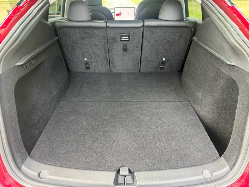 2024 Tesla Model Y — photo 22 of 27