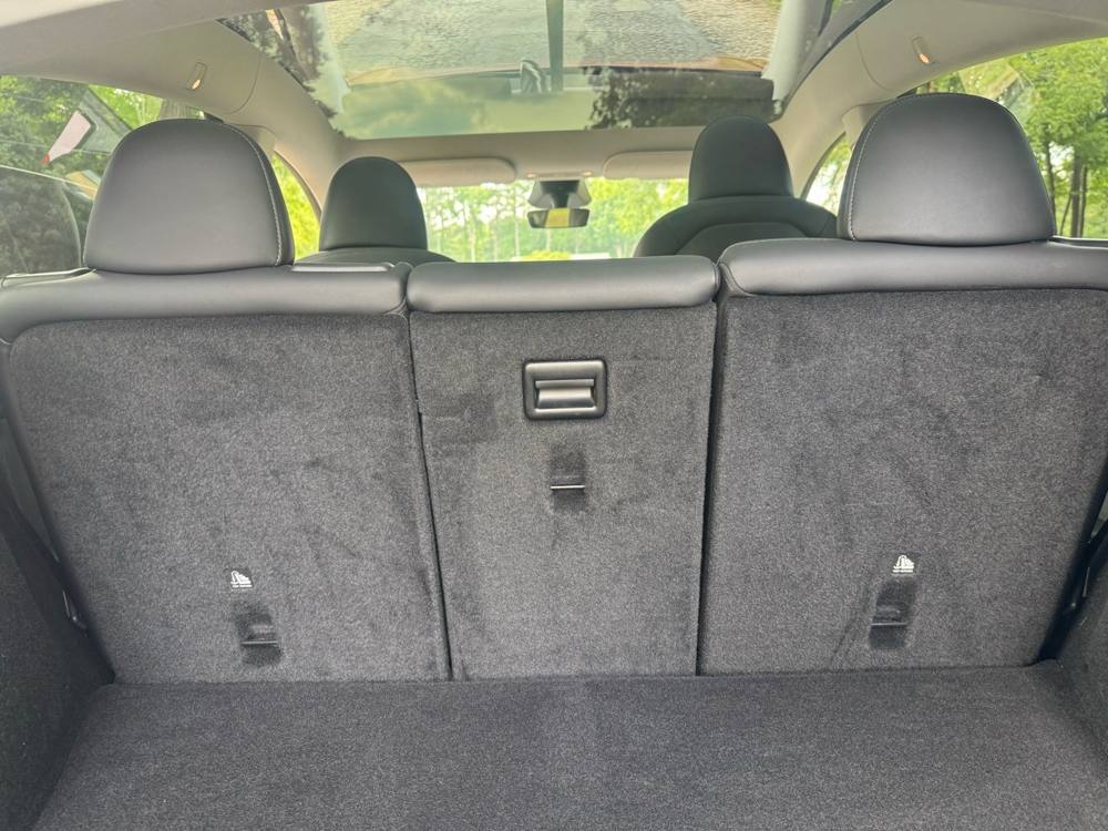 2024 Tesla Model Y — photo 23 of 27