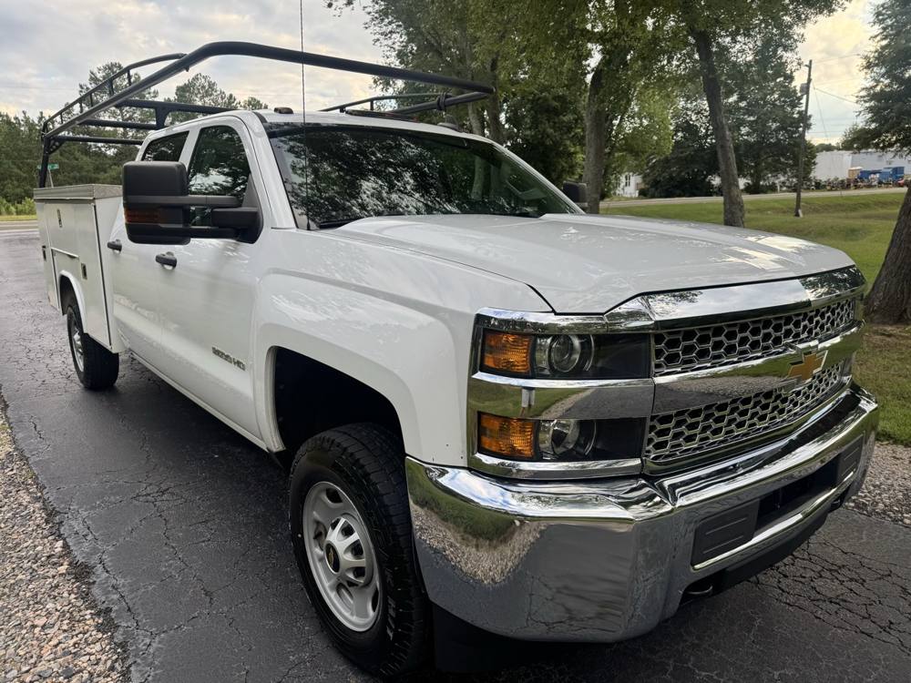 2019 Chevrolet Silverado 2500HD — photo 11 of 40