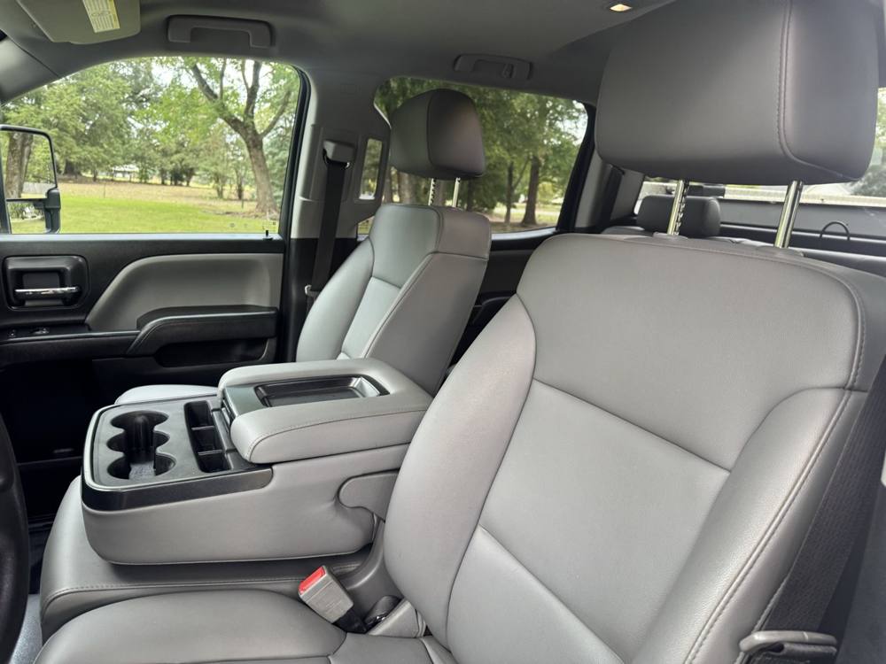 2019 Chevrolet Silverado 2500HD — photo 19 of 40