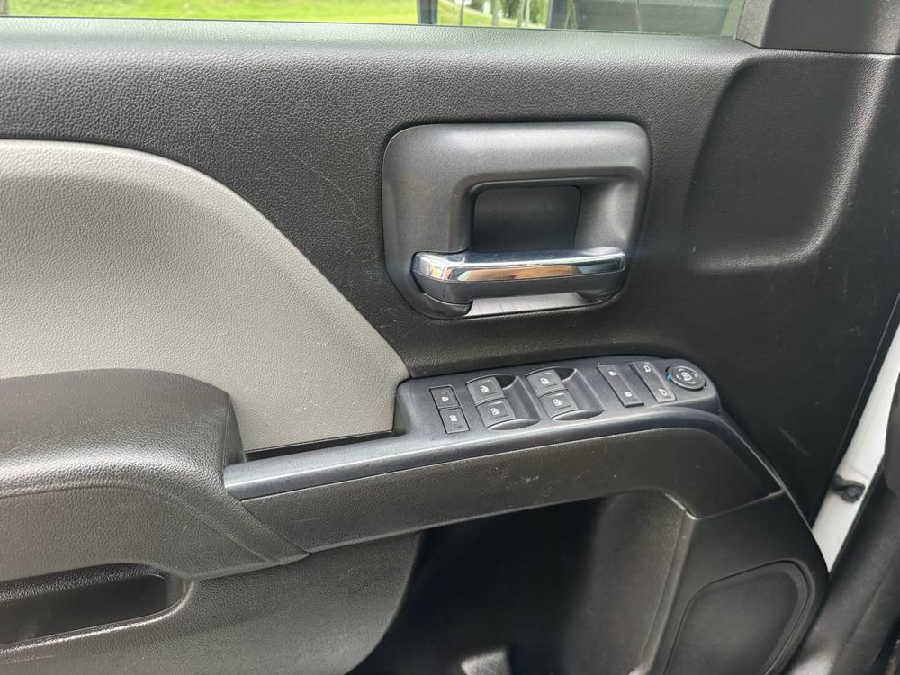 2019 Chevrolet Silverado 2500HD — photo 31 of 40