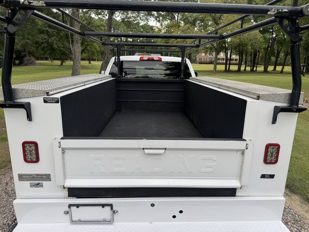 2019 Chevrolet Silverado 2500HD — photo 7 of 40