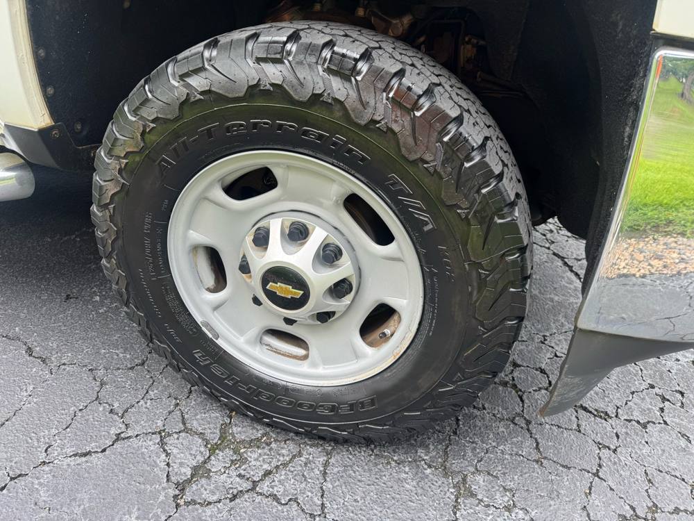 2016 Chevrolet Silverado 2500HD — photo 10 of 33
