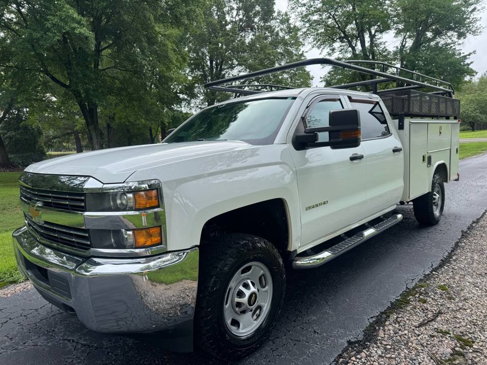 2016 Chevrolet Silverado 2500HD — photo 2 of 33