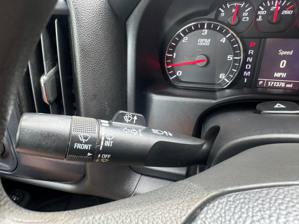 2016 Chevrolet Silverado 2500HD — photo 22 of 33