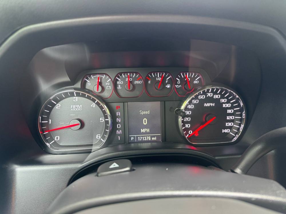 2016 Chevrolet Silverado 2500HD — photo 23 of 33
