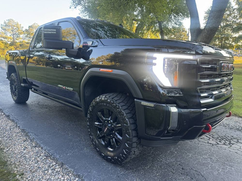 2024 GMC Sierra 2500HD — photo 10 of 44