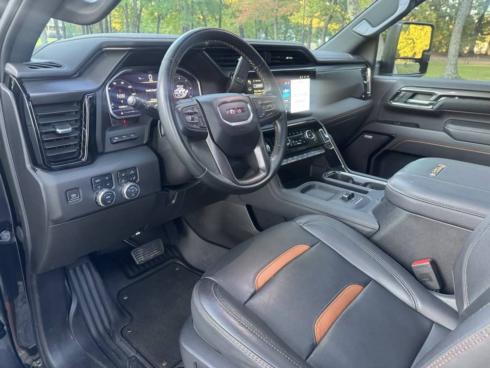2024 GMC Sierra 2500HD — photo 17 of 44