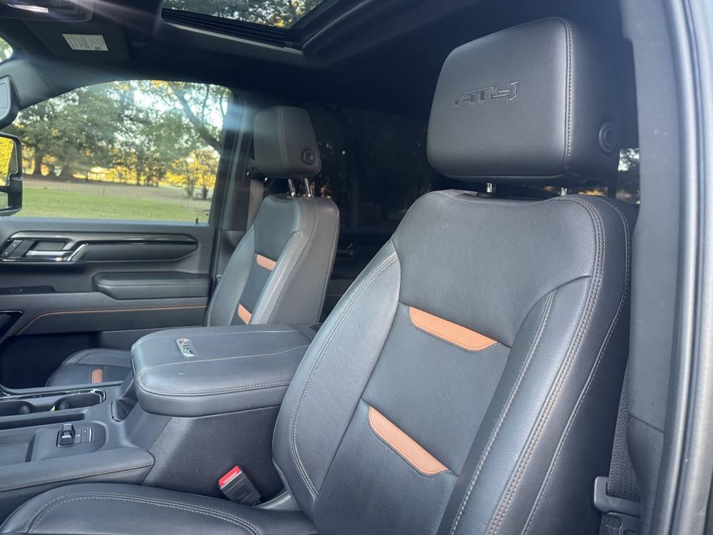 2024 GMC Sierra 2500HD — photo 18 of 44