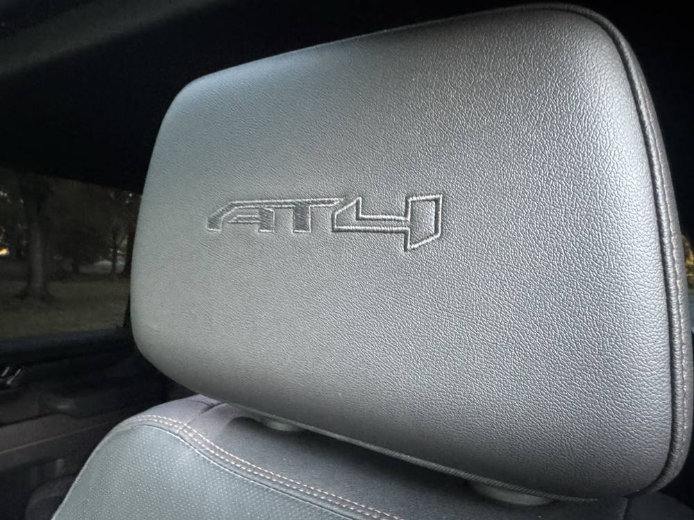2024 GMC Sierra 2500HD — photo 21 of 44