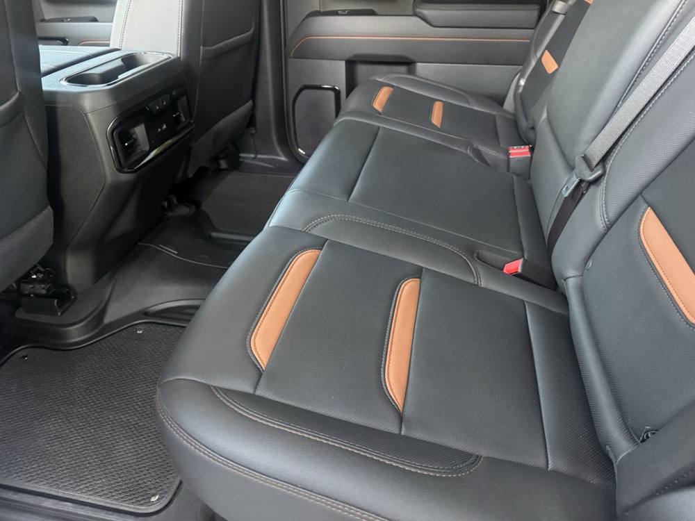 2024 GMC Sierra 2500HD — photo 23 of 44