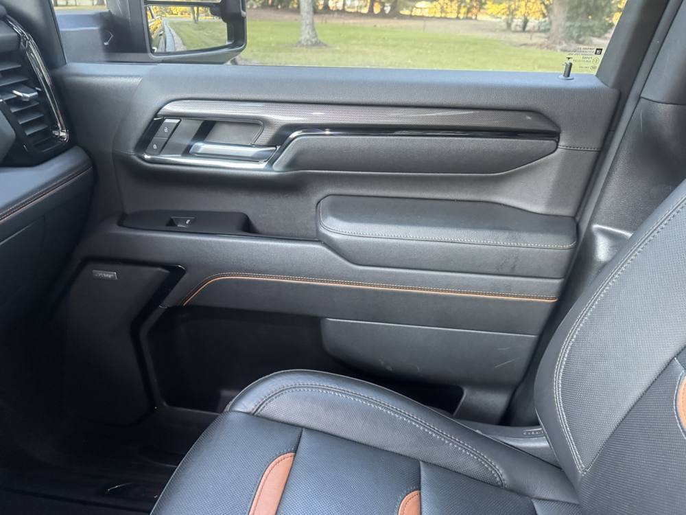 2024 GMC Sierra 2500HD — photo 34 of 44