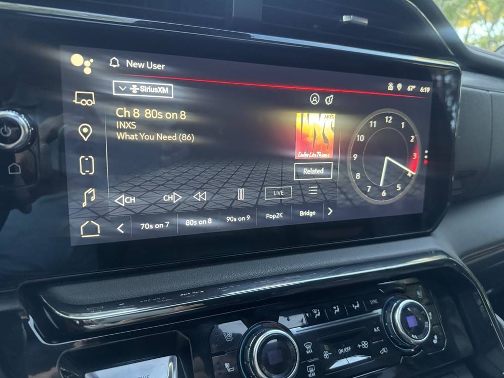 2024 GMC Sierra 2500HD — photo 36 of 44