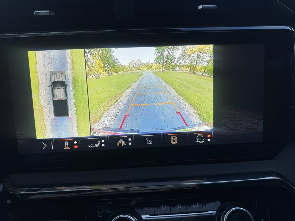 2024 GMC Sierra 2500HD — photo 37 of 44