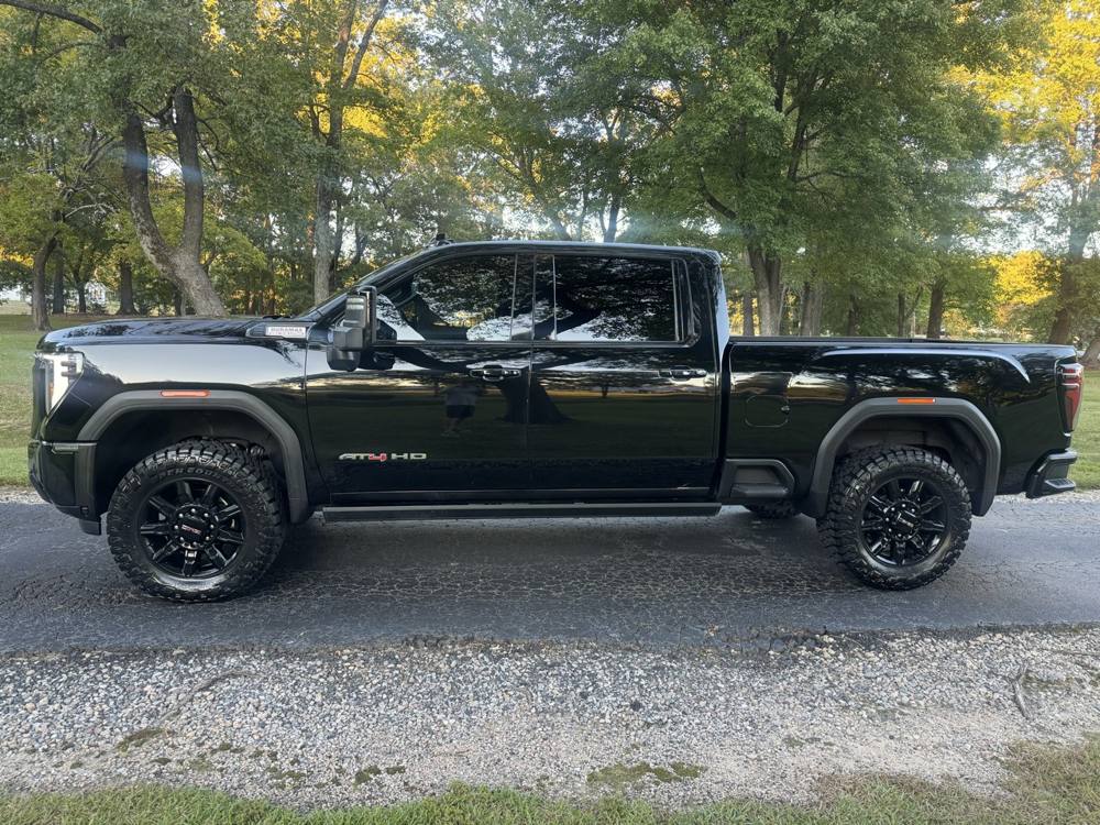 2024 GMC Sierra 2500HD — photo 4 of 44