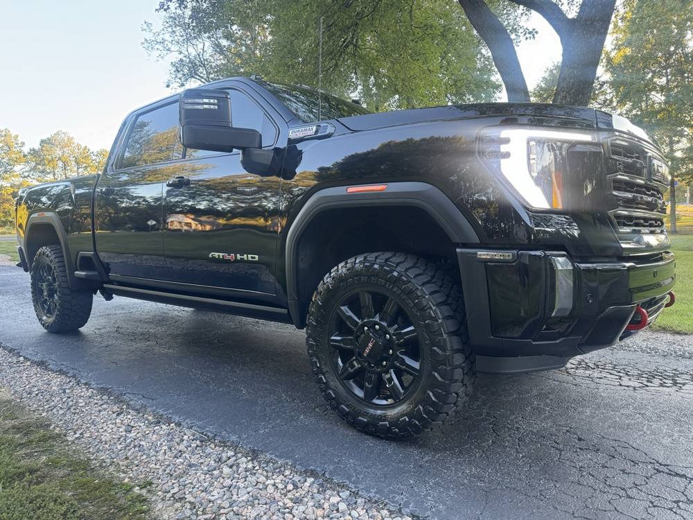 2024 GMC Sierra 2500HD — photo 9 of 44