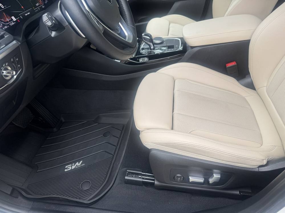 2023 BMW X3 — photo 16 of 41