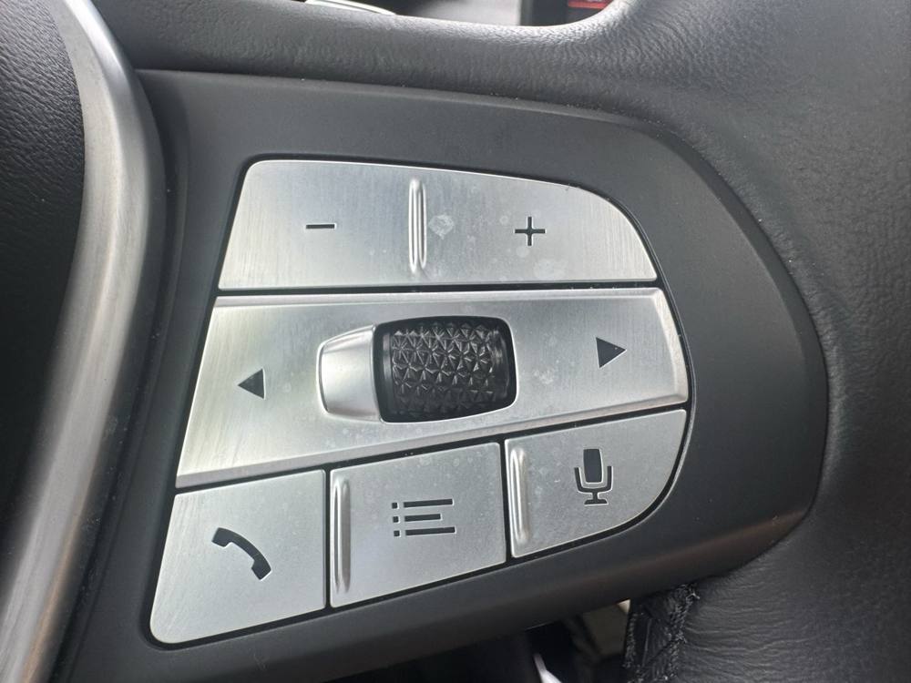2023 BMW X3 — photo 22 of 41