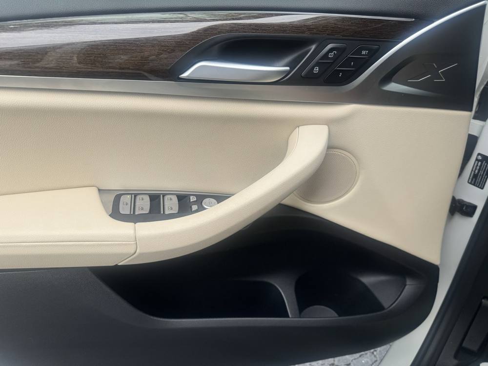 2023 BMW X3 — photo 28 of 41
