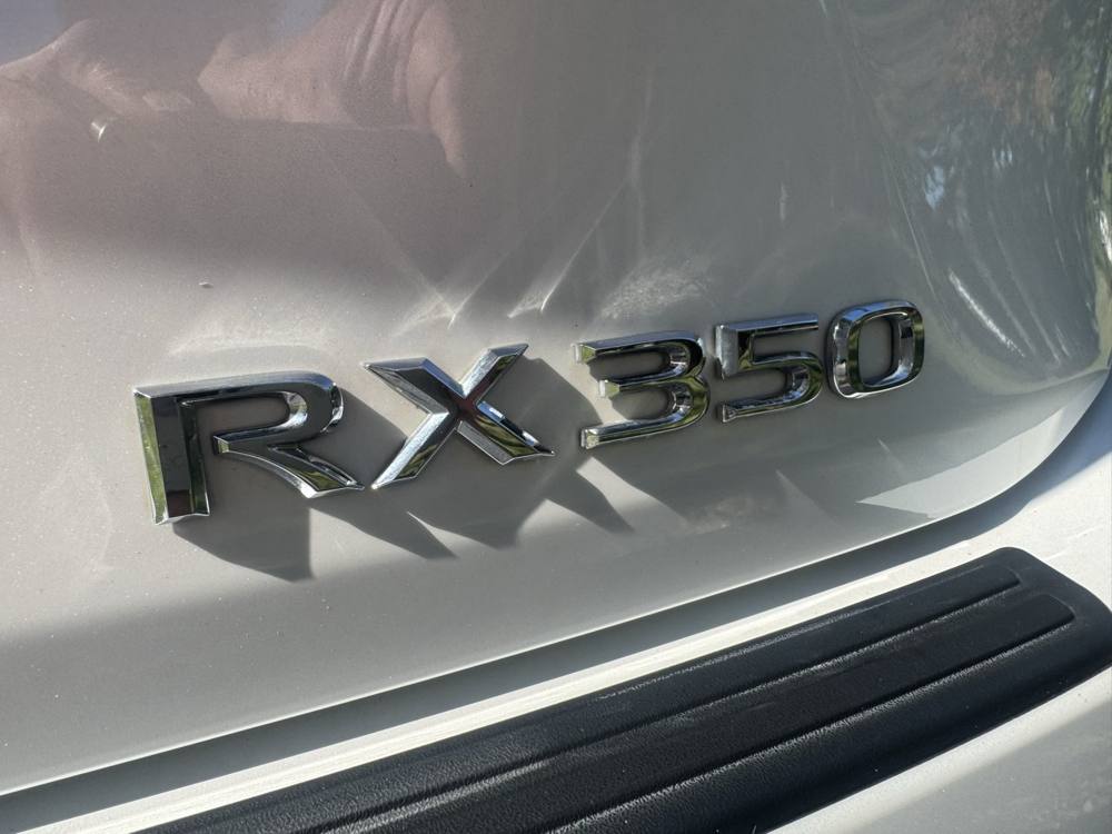 2019 Lexus RX — photo 12 of 41