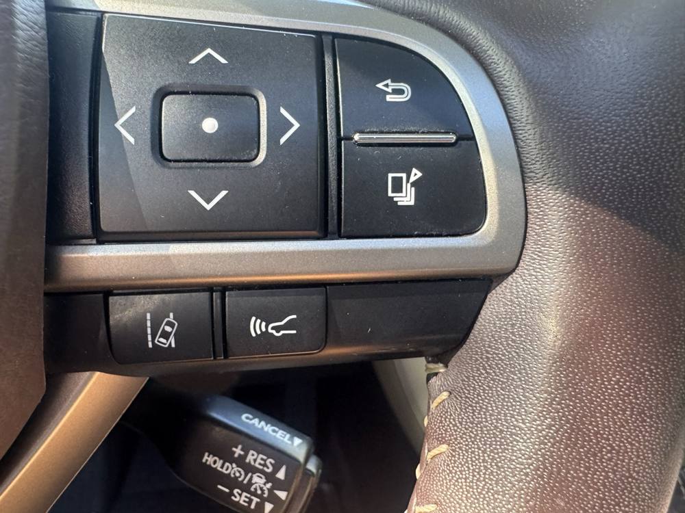 2019 Lexus RX — photo 25 of 41