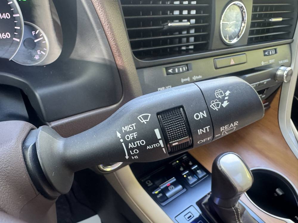 2019 Lexus RX — photo 26 of 41