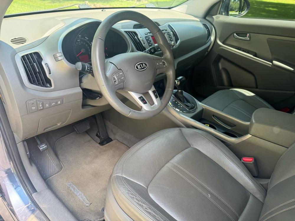 2011 Kia Sportage — photo 11 of 35
