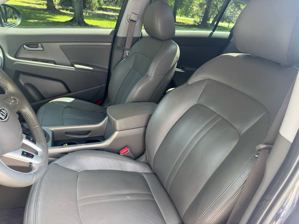 2011 Kia Sportage — photo 12 of 35