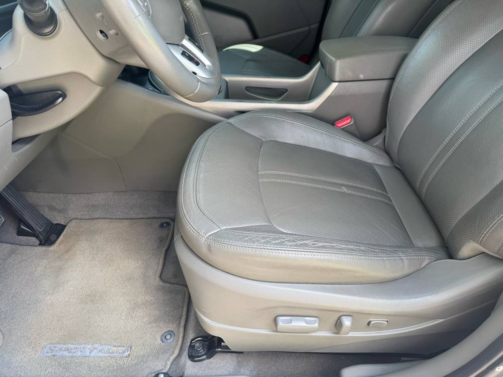 2011 Kia Sportage — photo 13 of 35