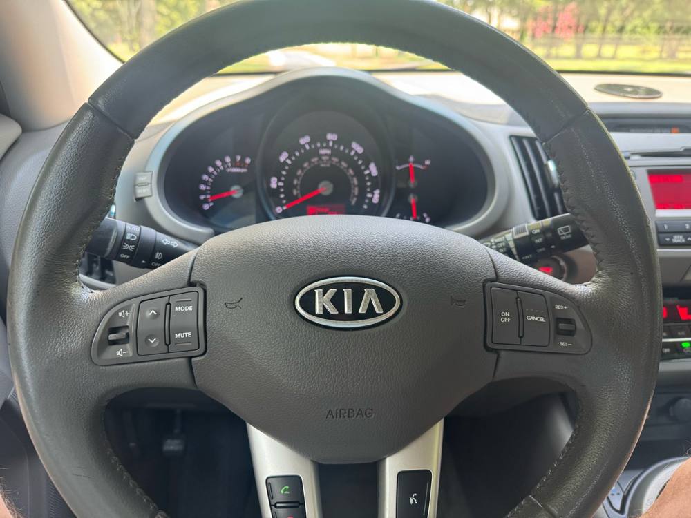 2011 Kia Sportage — photo 20 of 35