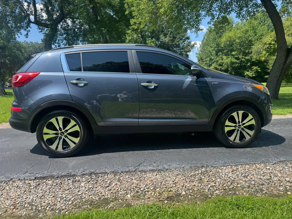 2011 Kia Sportage — photo 7 of 35