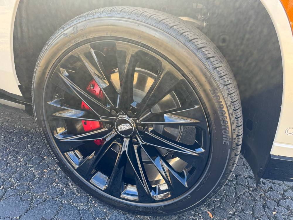 2025 Cadillac Escalade — photo 12 of 48