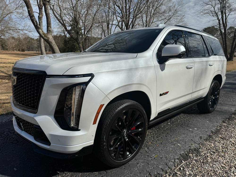 2025 Cadillac Escalade — photo 2 of 48