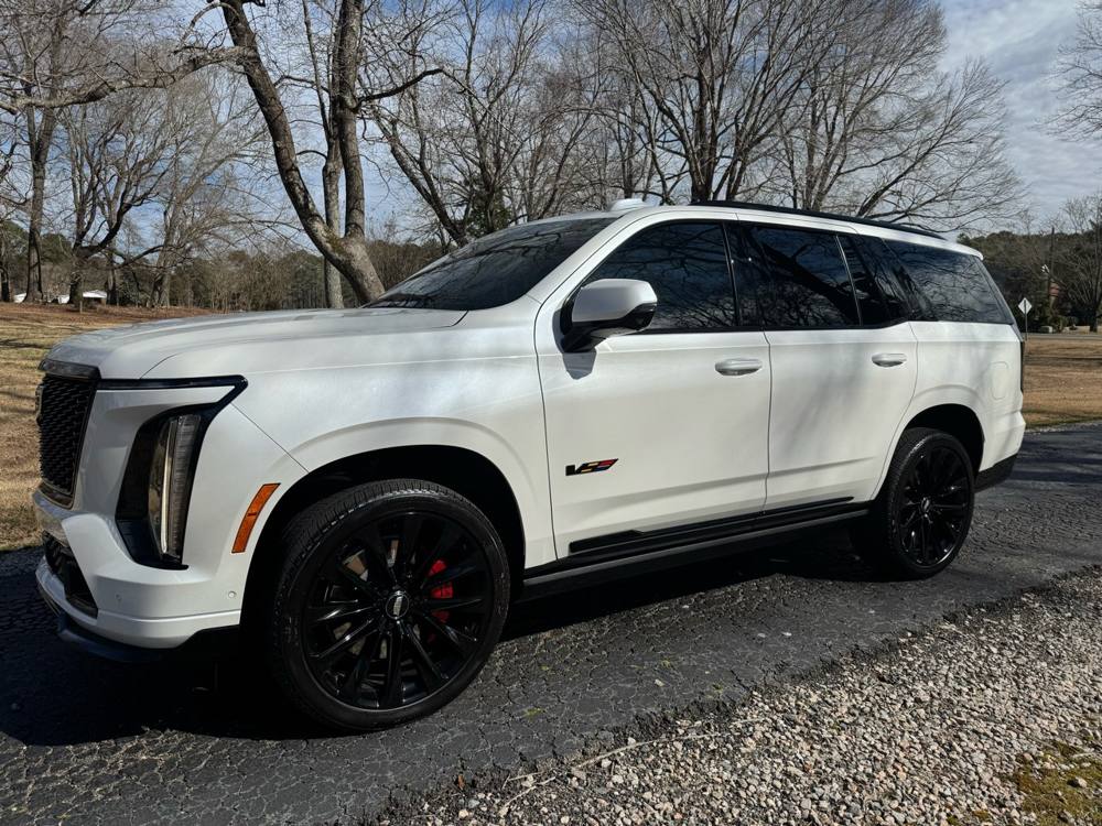 2025 Cadillac Escalade — photo 3 of 48