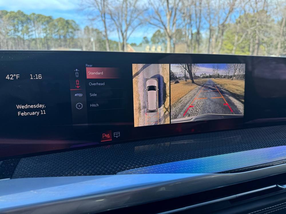 2025 Cadillac Escalade — photo 39 of 48