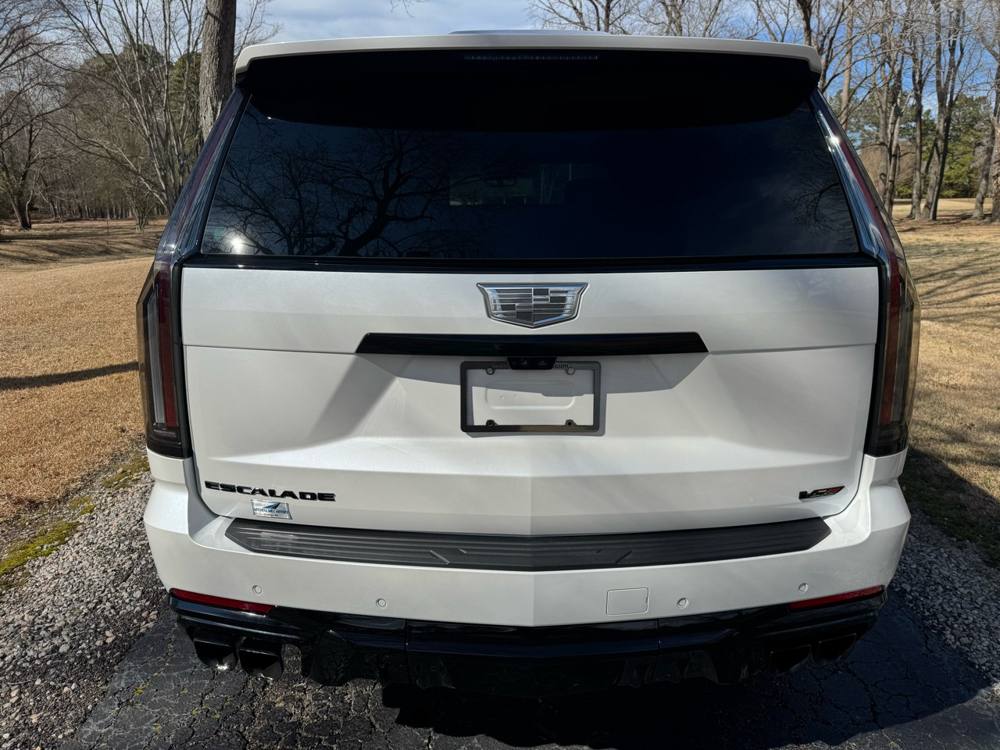 2025 Cadillac Escalade — photo 6 of 48