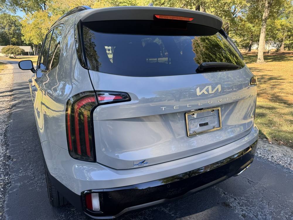 2024 Kia Telluride — photo 2 of 47