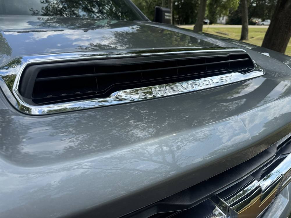 2024 Chevrolet Silverado 2500HD — photo 11 of 44