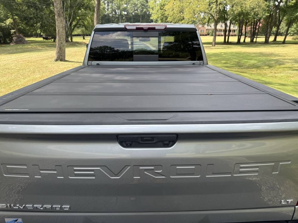 2024 Chevrolet Silverado 2500HD — photo 17 of 44