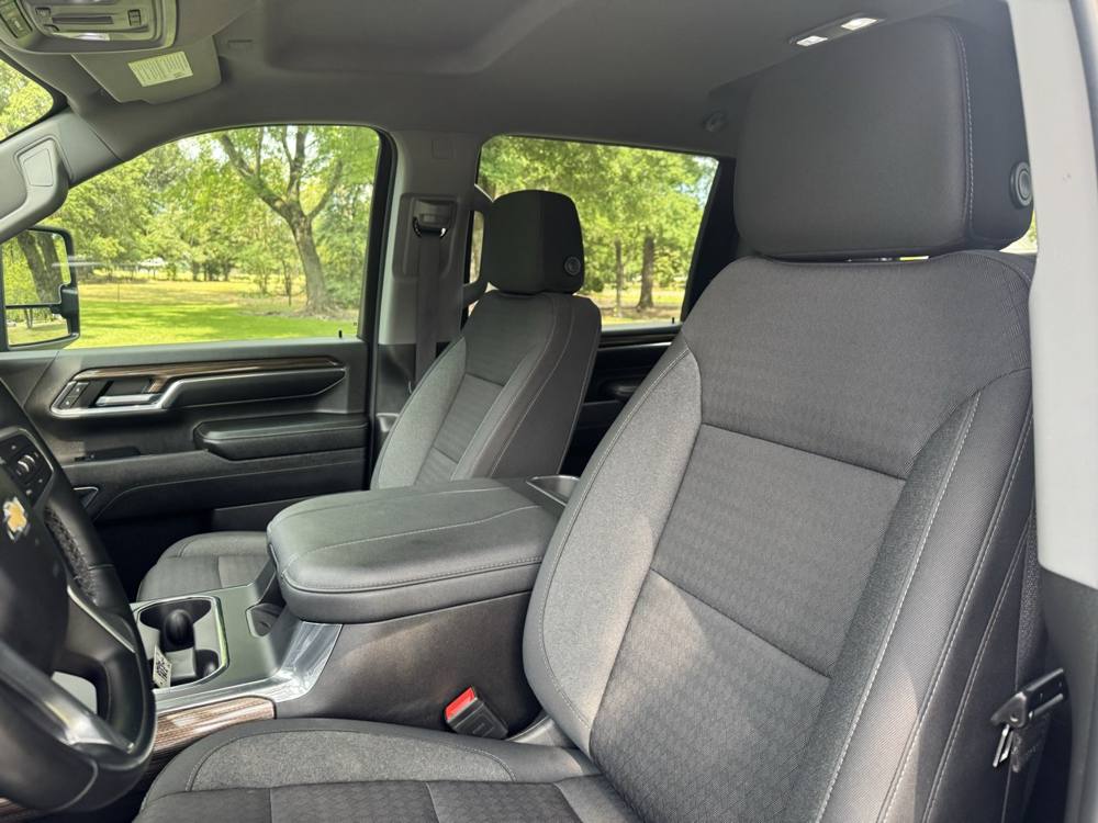 2024 Chevrolet Silverado 2500HD — photo 20 of 44