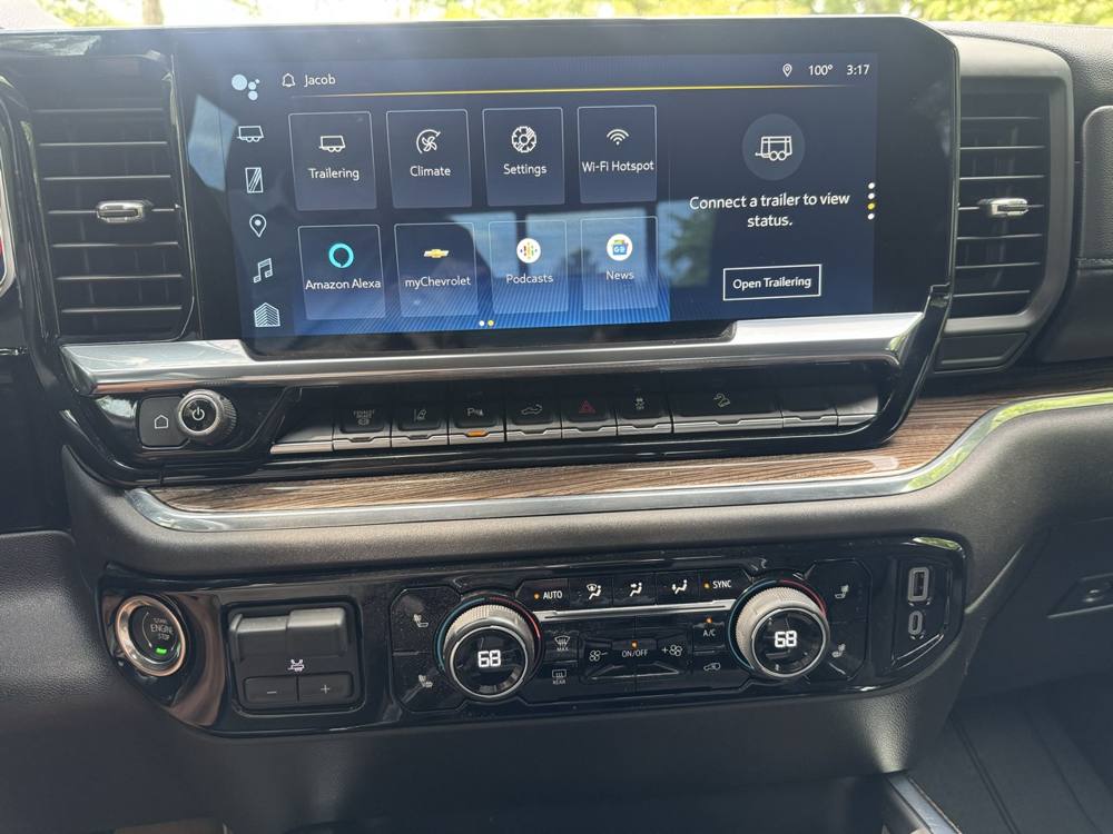 2024 Chevrolet Silverado 2500HD — photo 36 of 44