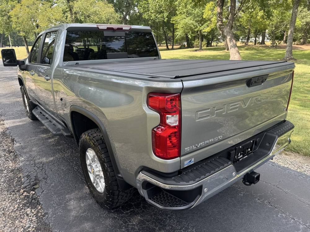 2024 Chevrolet Silverado 2500HD — photo 5 of 44