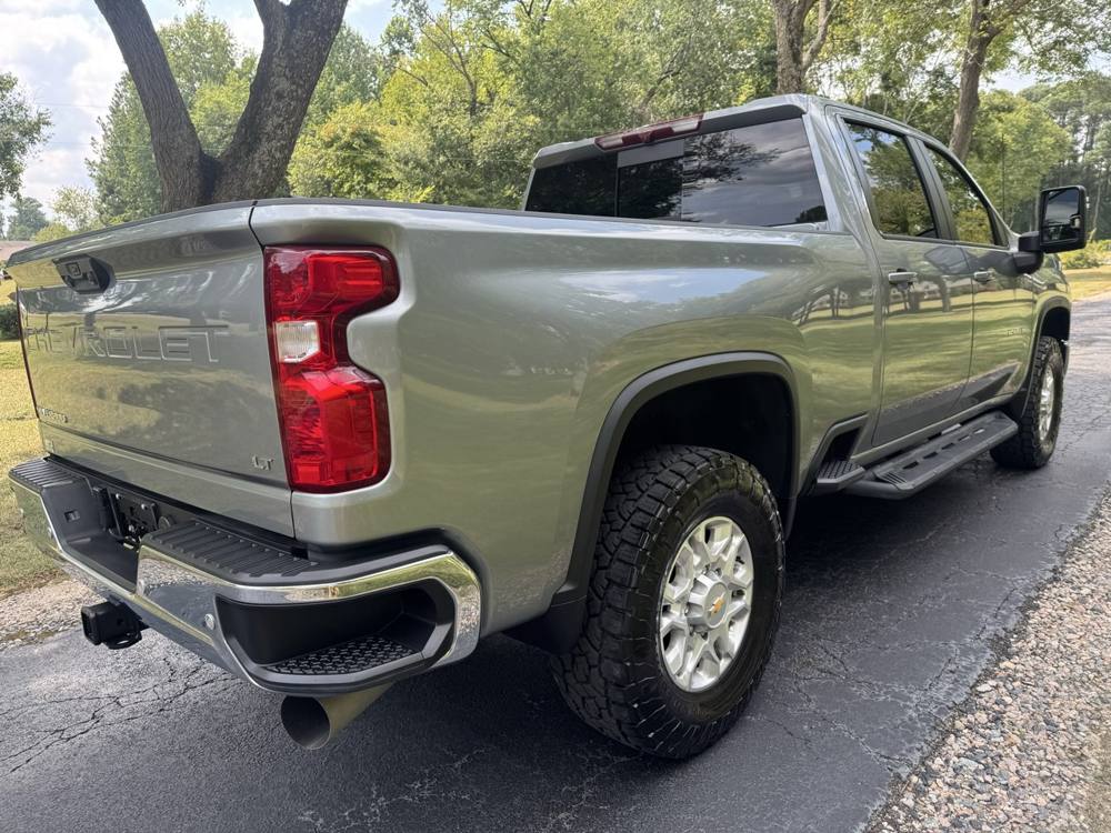 2024 Chevrolet Silverado 2500HD — photo 7 of 44