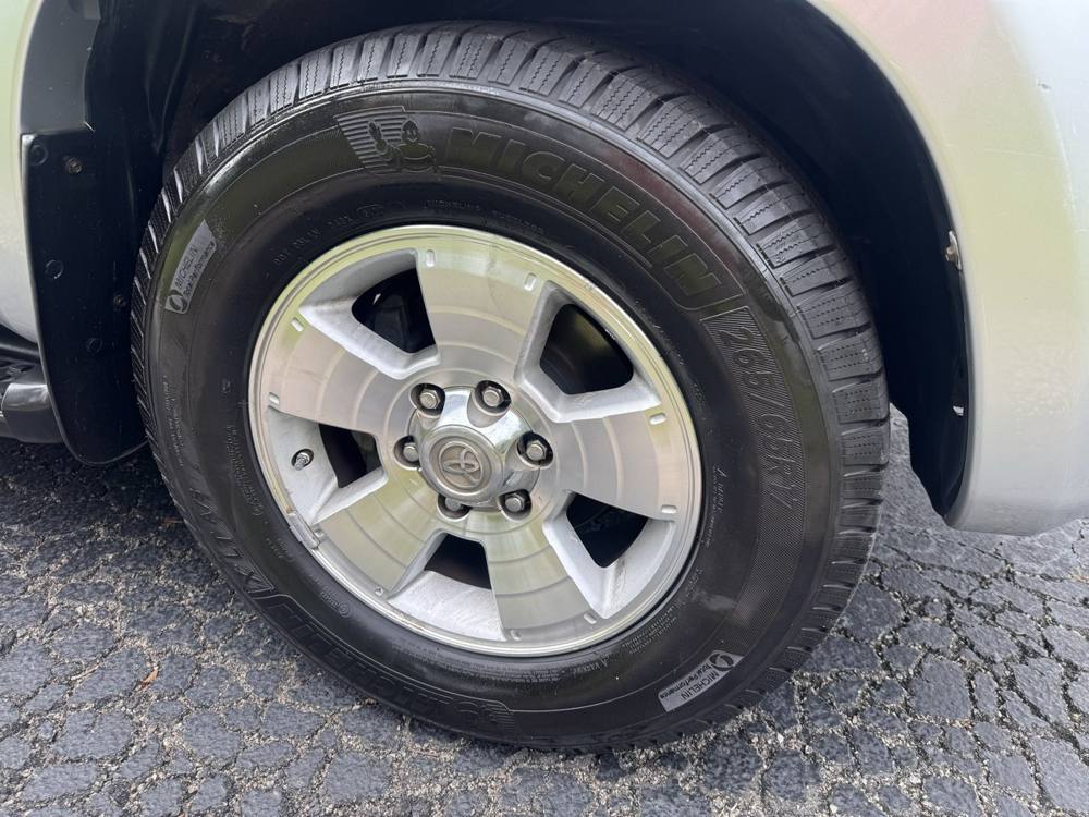 2007 Toyota 4Runner — photo 10 of 39