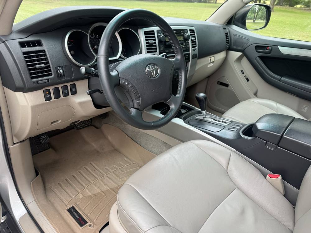 2007 Toyota 4Runner — photo 13 of 39