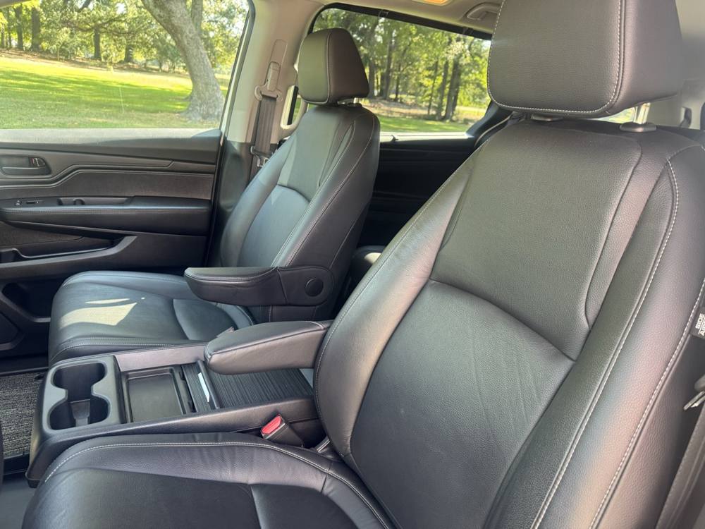 2023 Honda Odyssey — photo 15 of 42